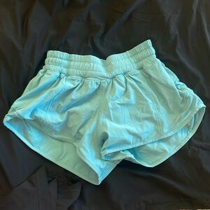 Lululemon Hotty Shorts low rise 2.5 Teal